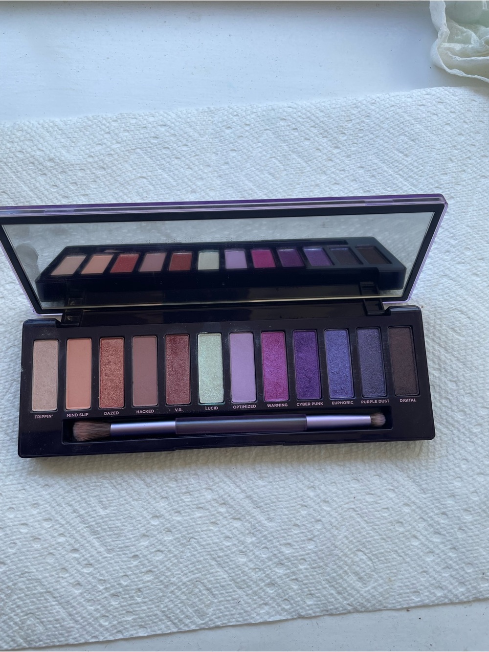 Urban Decay Naked Ultraviolet Eyeshadow Palette - DISCONTINUED - Picture 5 of 9